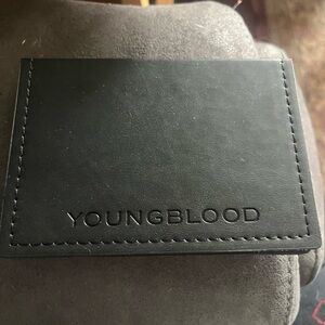 Youngblood Illuminate Pallette